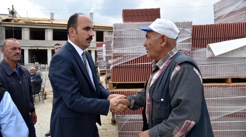 Tepekent&rsquo;te Ticaret Merkezi&rsquo;nin Yapımı S&uuml;r&uuml;yor