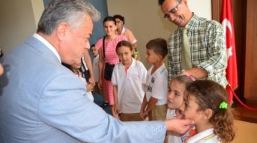 Başkan Acar&rsquo;ın &Ouml;ğrencilere Yarı Yıl Tatil Mesajı