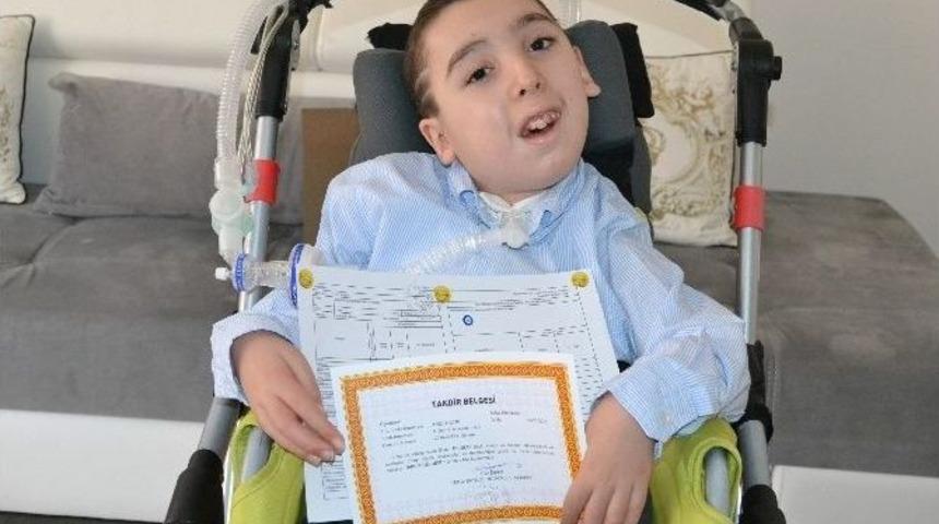 Engelli Ege&rsquo;nin Karne Sevinci