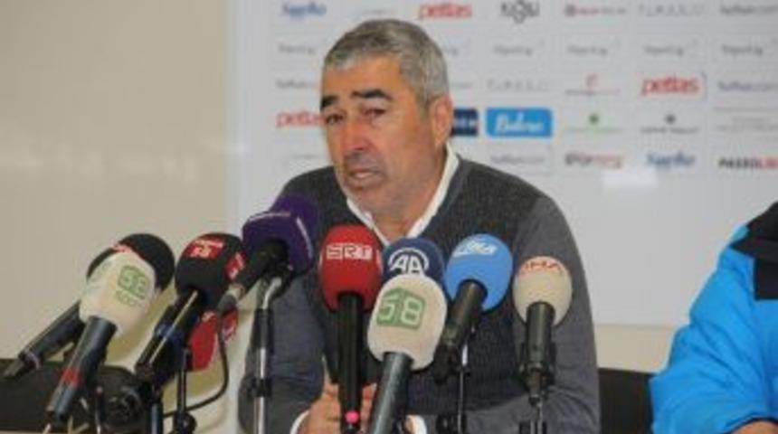Aybaba: "oyuncularım İnanılmaz Performans Sergiliyor"