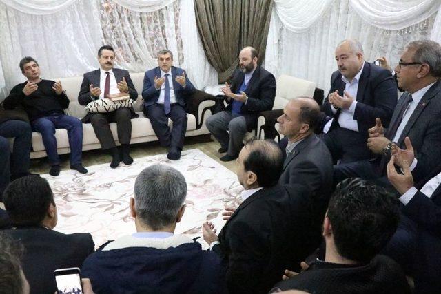 Ak Parti Milletvekili &Ccedil;elik, Afrin Şehidinin Babasını Ziyaret Etti 1