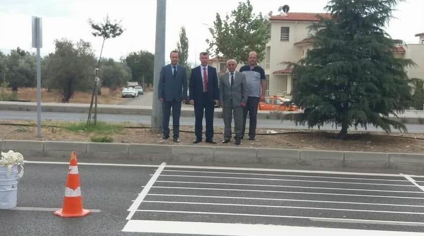 Öğrencilerin Yol Güvenliği İçin Yaya Geçidi Yapıldı