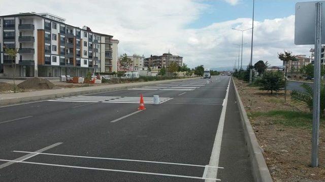 Öğrencilerin Yol Güvenliği İçin Yaya Geçidi Yapıldı