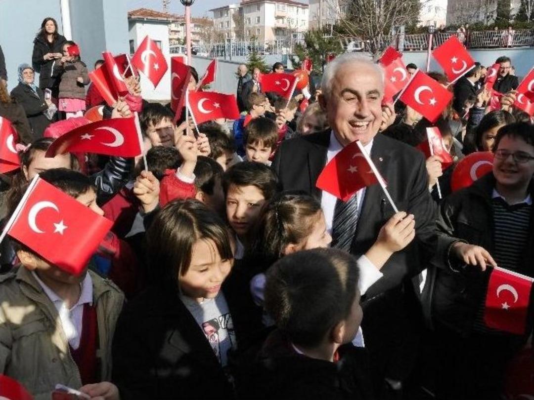 Edirne&rsquo;de 57 Bin 76 &Ouml;ğrenci Karne Aldı