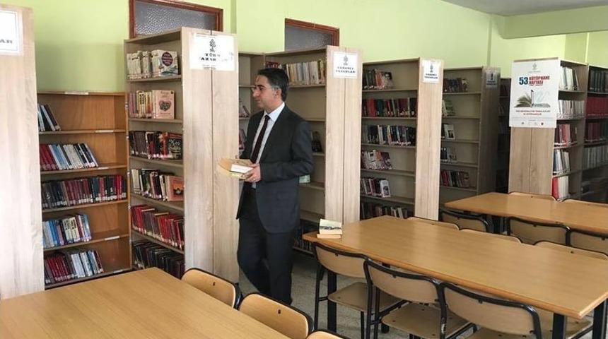 Kaymakam Aydın Kütüphaneyi Ziyaret Etti