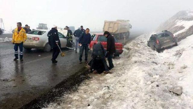 K&uuml;tahya da Siste Zincirleme Kaza: 10 Yaralı 1