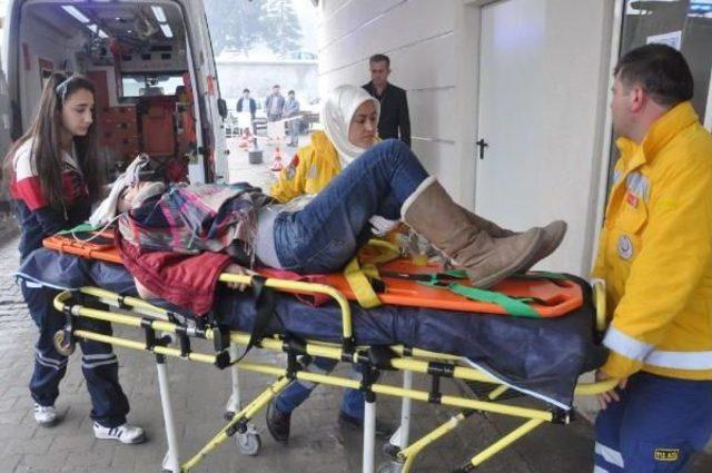 K&uuml;tahya da Siste Zincirleme Kaza: 10 Yaralı 3