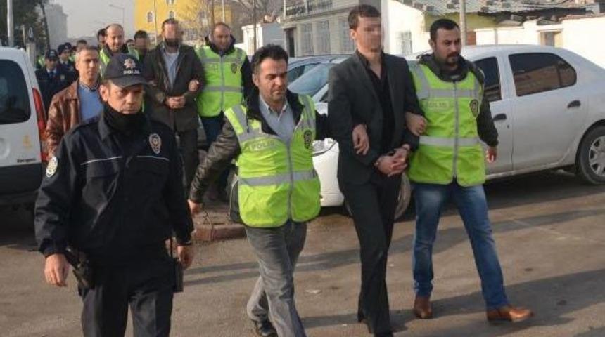 Konya'da 1.5 Milyonluk Vurgun Yapan &Ccedil;ete &Ccedil;&ouml;kertildi