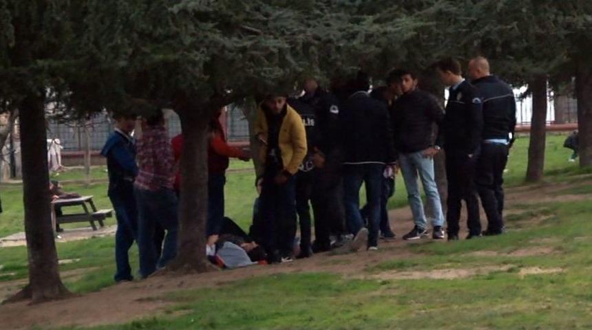 (&ouml;zel) Bah&ccedil;elievler&rsquo;de Bı&ccedil;aklı Kavga: 3 Yaralı