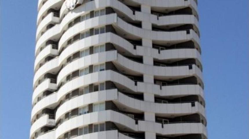 14 Yaşındaki Kız &Ccedil;ocuğunun Rezidansta Şok &Ouml;l&uuml;m&uuml;