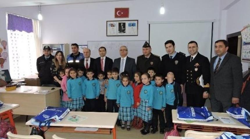 Karne Hediyesi Polis Amcadan