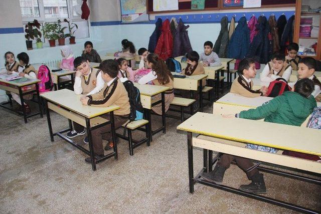 Elazığ&rsquo;da 127 Bin &Ouml;ğrenci Ders Başı Yaptı 1