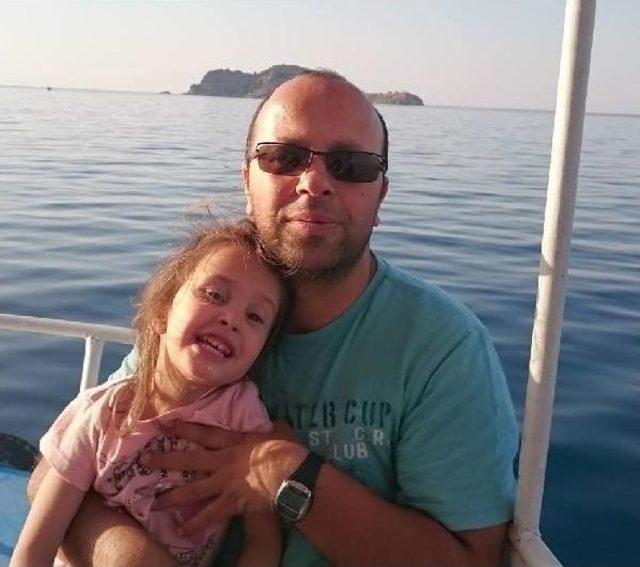 Minik Ahmet Mete Kazada Öldü