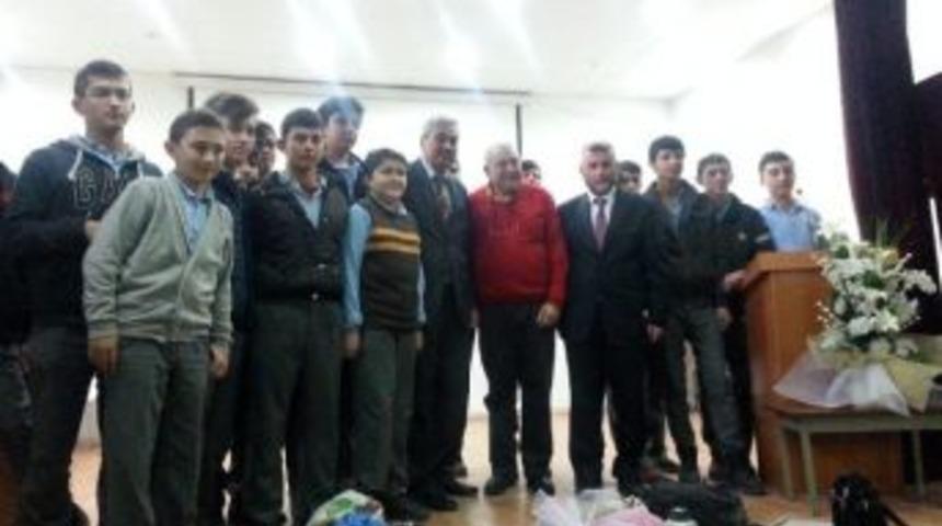 Yaşanabilir Bir D&uuml;nya İ&ccedil;in El Ele Konferansı D&uuml;zenlendi