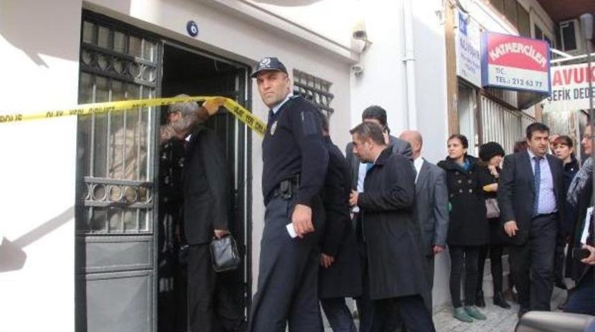 Bor&ccedil;ları Avukatı Intihara S&uuml;r&uuml;kledi