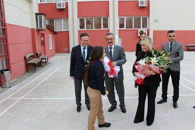 Marmaris&rsquo;te 14 Bin &Ouml;ğrenci Ders Başı Yaptı 3