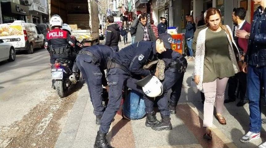 Karne G&uuml;n&uuml;nde Berkin Elvan Eylemine G&ouml;zaltı