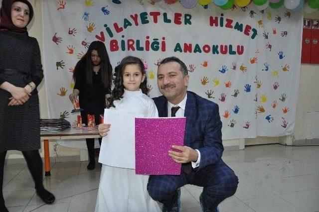 Minikler İlk Karnelerini Aldı 2