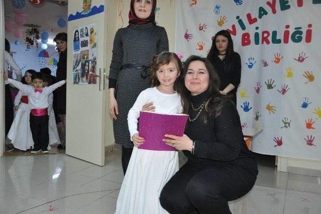 Minikler İlk Karnelerini Aldı 3