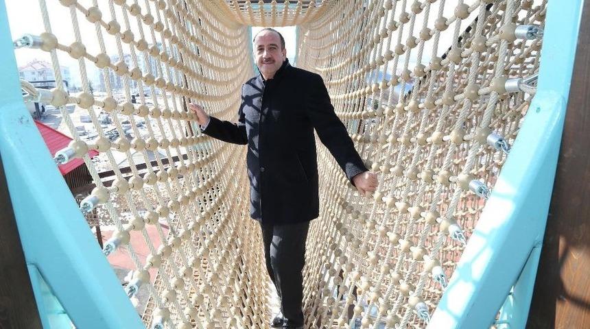 Macera Parkı &Ccedil;ocuk Ve Gen&ccedil;leri Bekliyor