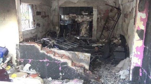 Darıca'daki Yangından Etkilenen Bina Boşaltıldı