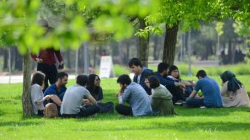 Uşak &Uuml;niversitesi 34 Bin &Ouml;ğrenciye Yaklaştı