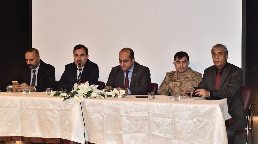 Ahlat&rsquo;ta &lsquo;okul G&uuml;venliği&rsquo; Toplantısı