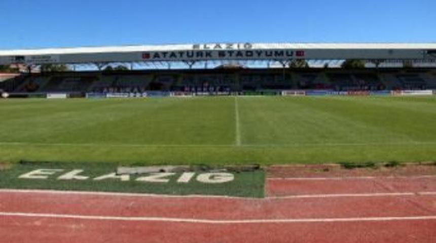 Borcunu &Ouml;deyemeyen Elazığspor'un Ma&ccedil;larını Oynadığı Stadın Da Elektriği Kesildi