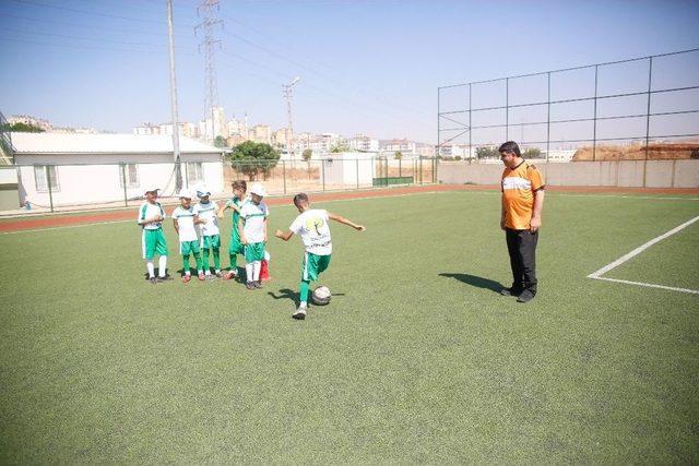 Kış Spor Okullarında İlk Düdük Çaldı