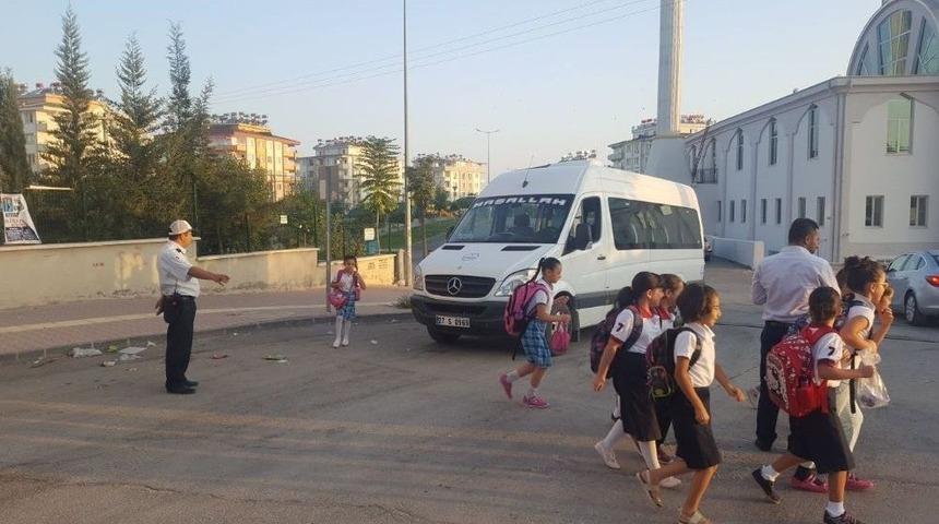 Okul Servisleri Yakın Takipte
