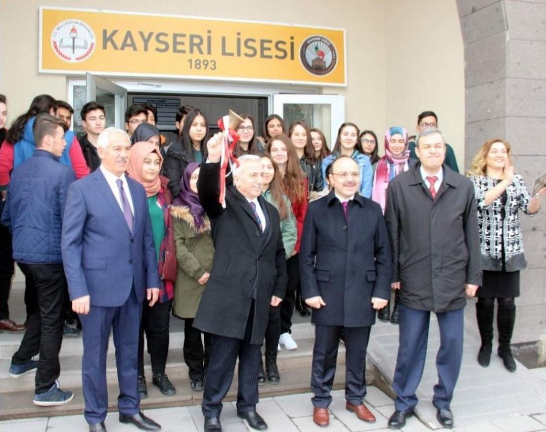 Kayseri Valisi S&uuml;leyman Kam&ccedil;ı: "aldığımız Tedbirler Sayesinde Hi&ccedil;bir Okulumuzda En K&uuml;&ccedil;&uuml;k Bir Hadise Olmadı"