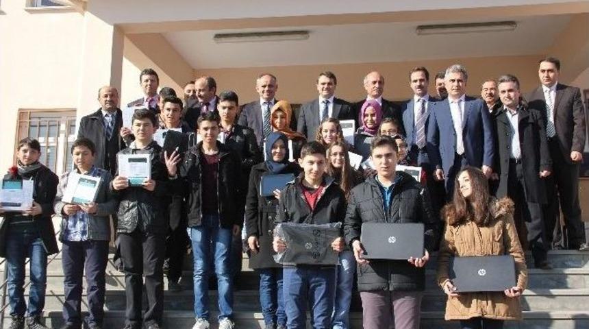 Yahyalı&rsquo;da Başarılı &Ouml;ğrenciler &Ouml;d&uuml;llendirildi