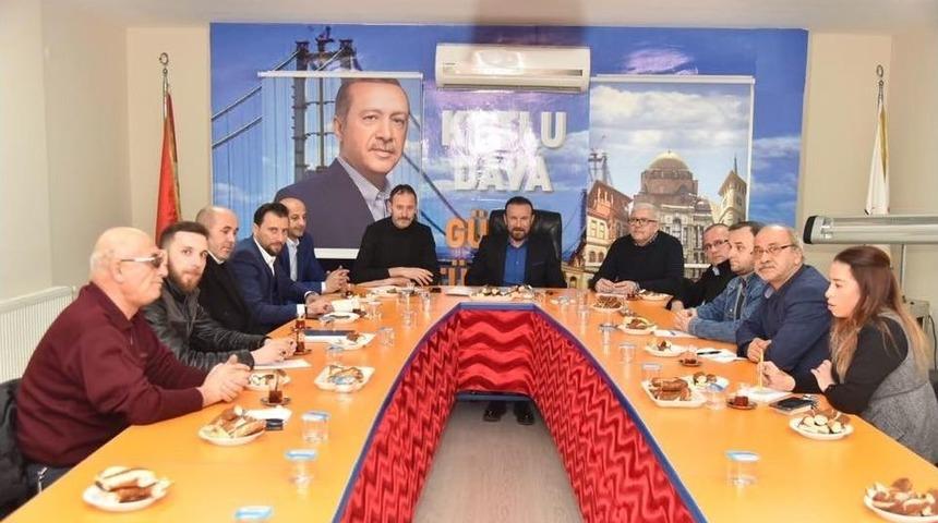 Başkan Doğan, Mahalle Temsilcileriyle Bir Araya Geldi