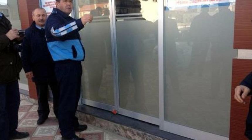 Mardin'de Belediyeden, Dedaş'a Ka&ccedil;ak Bina Misillemesi (2)