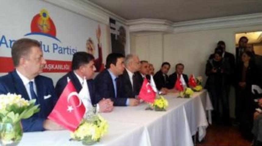 Teşkilat &Uuml;yelerinden Tarhan'a Destek