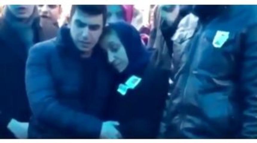 Afrin Şehidinin El-bab Şehidinin Annesine Sarıldığı G&ouml;r&uuml;nt&uuml;leri Ortaya &Ccedil;ıktı