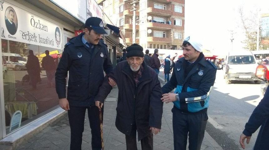 Gebze Zabıtası Müsamettin Amca’nın Yardımına Koştu