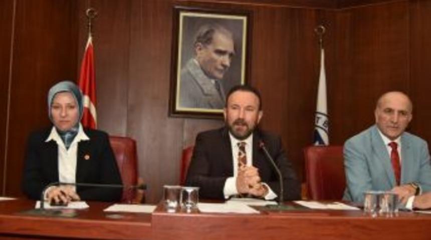 İzmit Meclisi 19 G&uuml;ndem Maddesiyle Toplanıyor