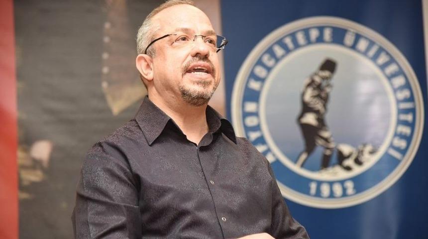 &Ouml;d&uuml;ll&uuml; Sanat&ccedil;ı Afyonkarahisar&rsquo;da Sanatseverlerle Buluştu