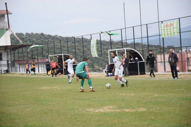 Şuhut Belediye Hisarspor Deplasmandan 3 Puanla D&ouml;nd&uuml; 2