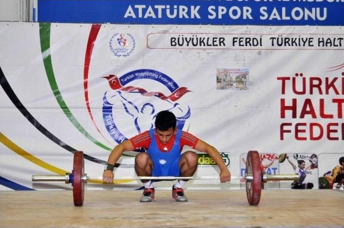T&uuml;rkiye Halter Şampiyonası Başladı