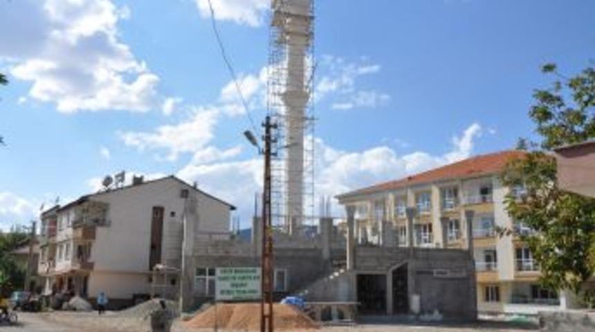 G&ouml;lbaşı İl&ccedil;esinde Cami Ve Taziye Evinin İnşaatı Devam Ediyor