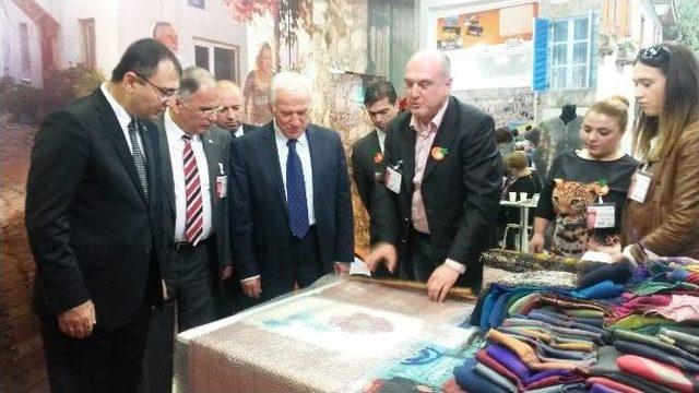 Dünyanın Dört Bir Yanından Gelen Turizmcilere Seferihisar Tanıtımı 1