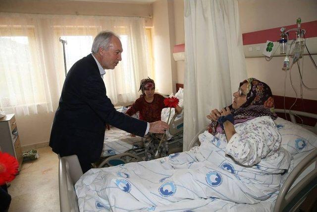 Başkan Kamil Saraçoğlu’ndan Hasta Ziyareti