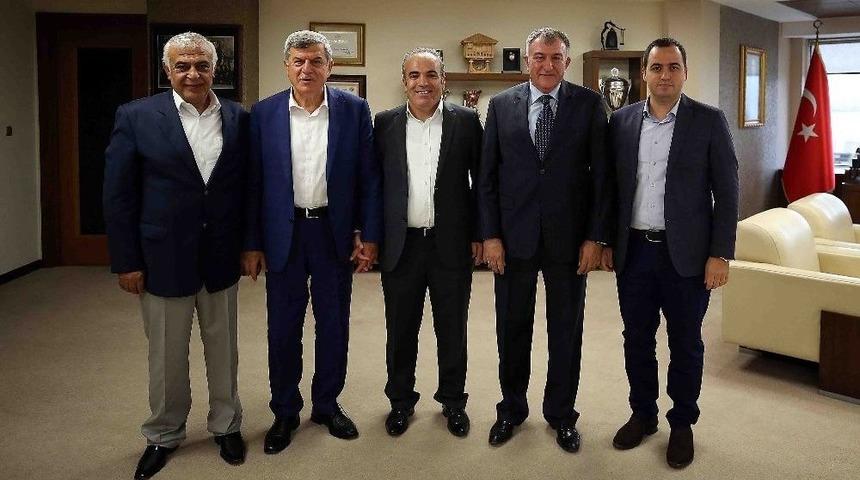 Başkan Karaosmanoğlu, Erzincanlıları Konuk Etti