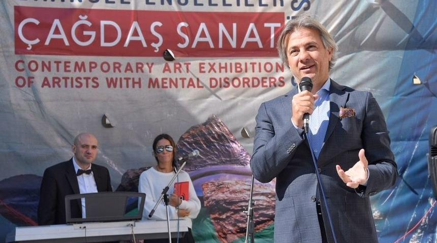 Zihinsel Engelliler &Ccedil;ağdaş Sanat Sergisi Beyoğlu&rsquo;nda A&ccedil;ıldı