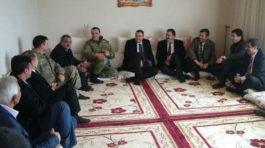Kaymakam Sarı Ve Kurum M&uuml;d&uuml;rlerinden Mahalle Ziyareti