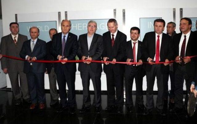 Hırvatistan Büyükelçisi nin Katıldığı Sergide Panik 2