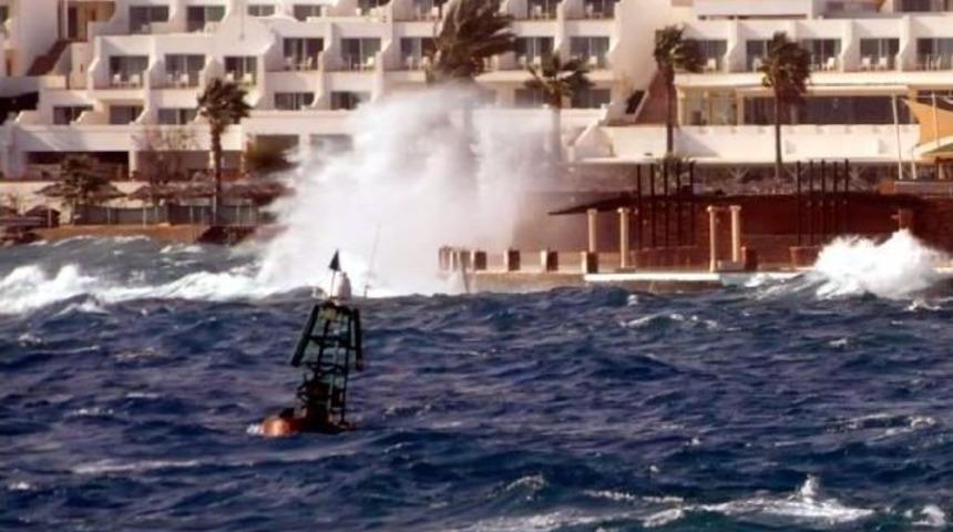 Bodrum'da Fırtına Hayatı Olumsuz Etkiledi