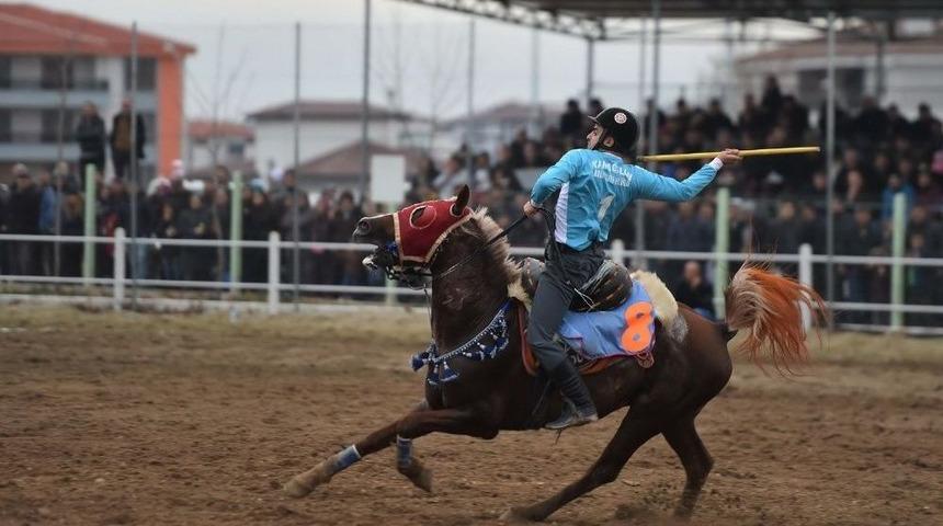 Uşak&rsquo;ta 7&rsquo;den 70&rsquo;e Cirit Sevdası